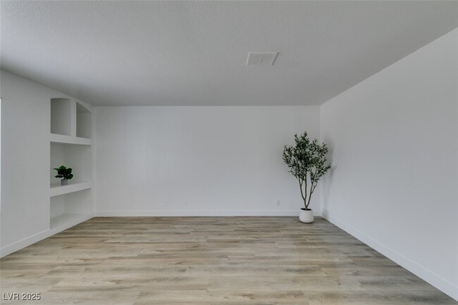 Building Photo - 6932 Kilgore Dr