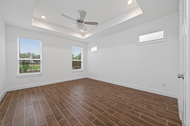 Building Photo - 18338 Tiger Flowers Dr