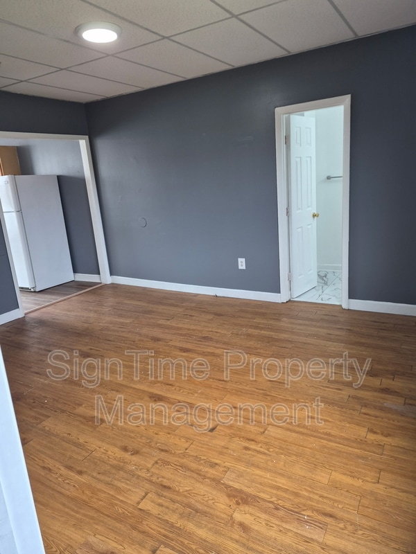 Building Photo - 66 W Church St