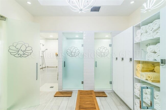 Building Photo - 2110 N Ocean Blvd