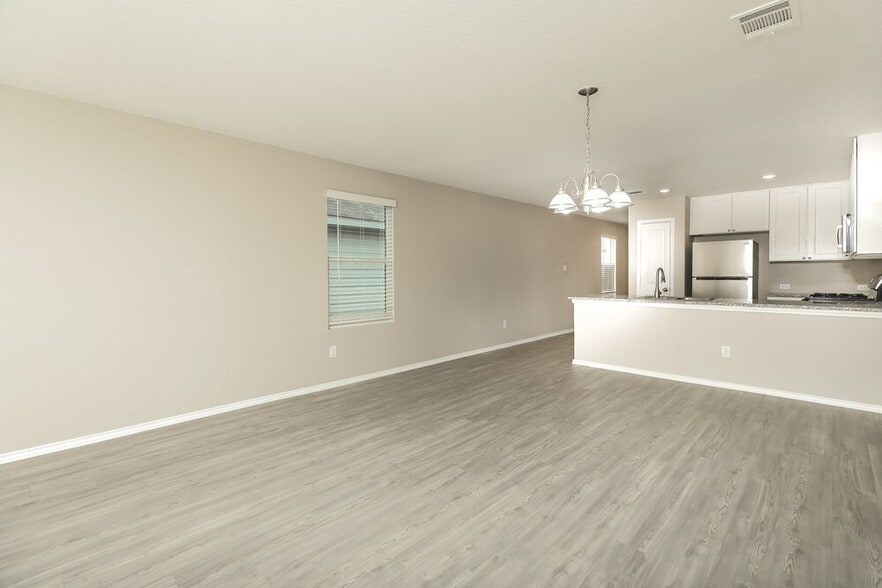 Building Photo - 10714 Giacconi Dr