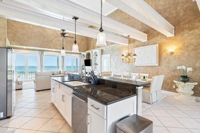 Building Photo - 8515 Surf Dr