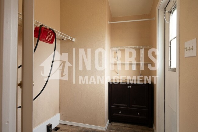 Building Photo - Acreage, NO HOA, So Much Room!