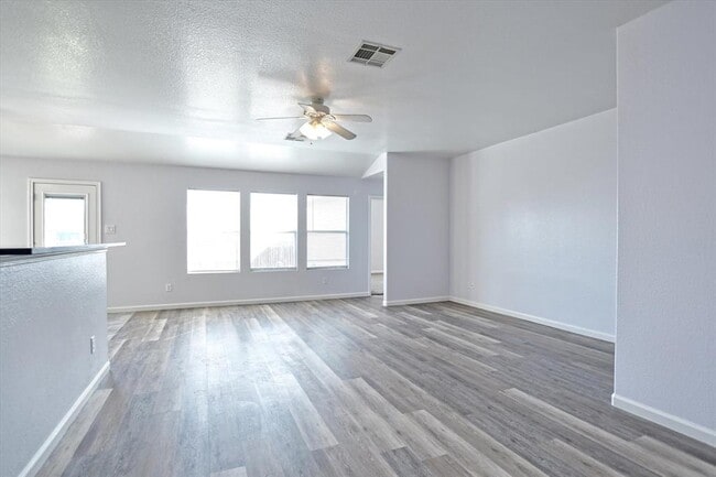 Building Photo - 401 Bandara Woods Blvd
