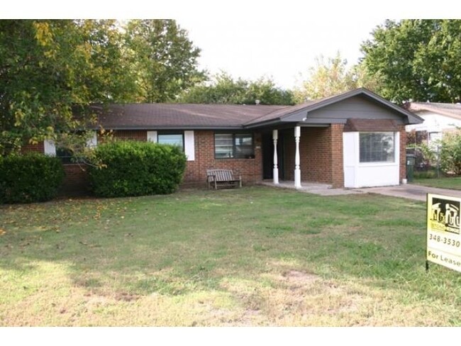 Building Photo - Charming Home in Norman