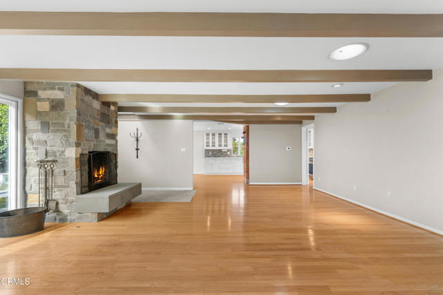 Building Photo - 2102 Buena Vista Dr