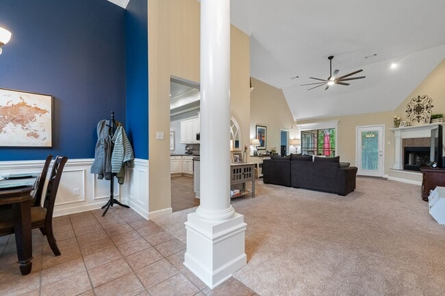 Building Photo - Wonderful Sherwood Home