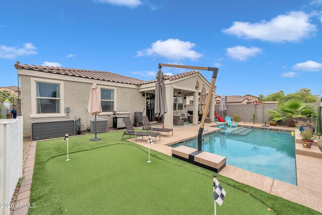 Building Photo - 25779 W Hazel Dr