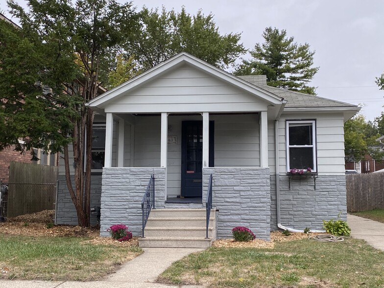 Building Photo - 143 E Drayton St