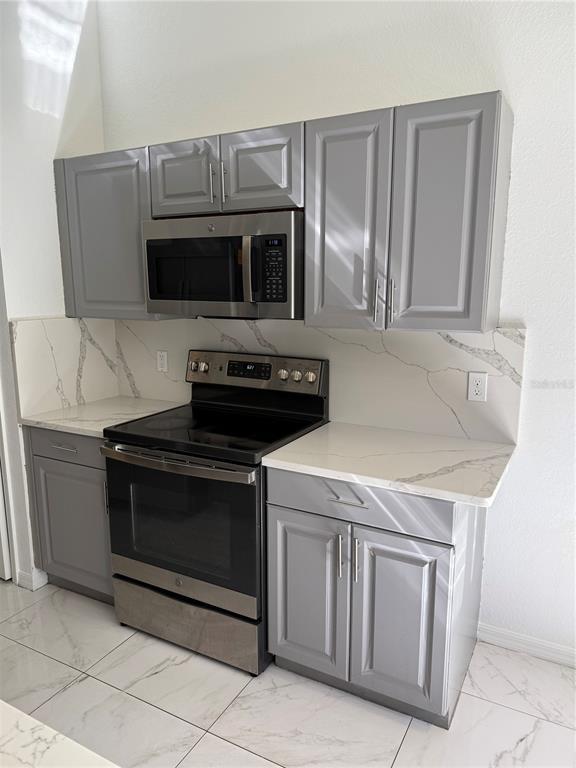 Building Photo - 4688 Heather Terrace