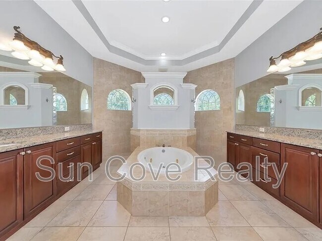 Building Photo - 6407 213th St E