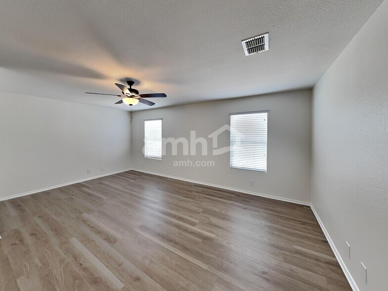 Building Photo - 8134 Brushy Mdw