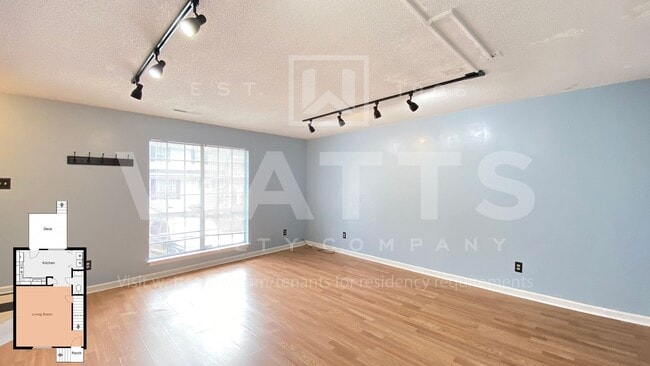 Building Photo - 2 Bedroom Southside Townhouse