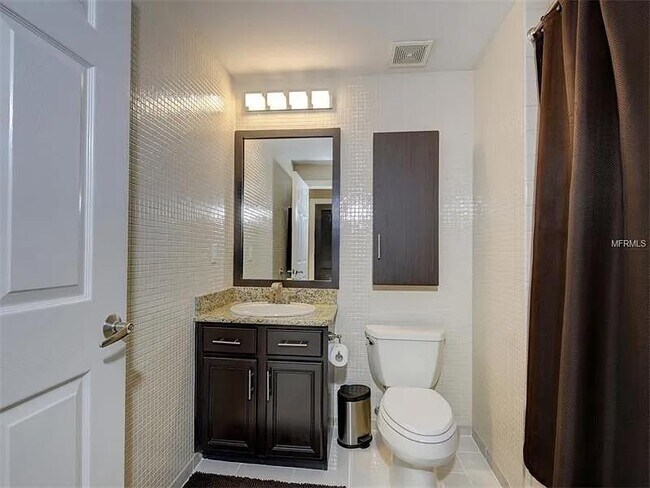 Building Photo - 1108 N Franklin St