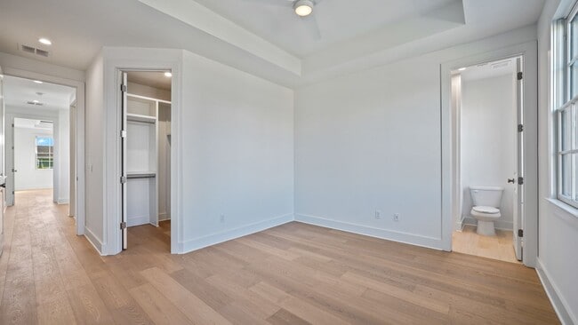 Building Photo - 714 Meditation Ln