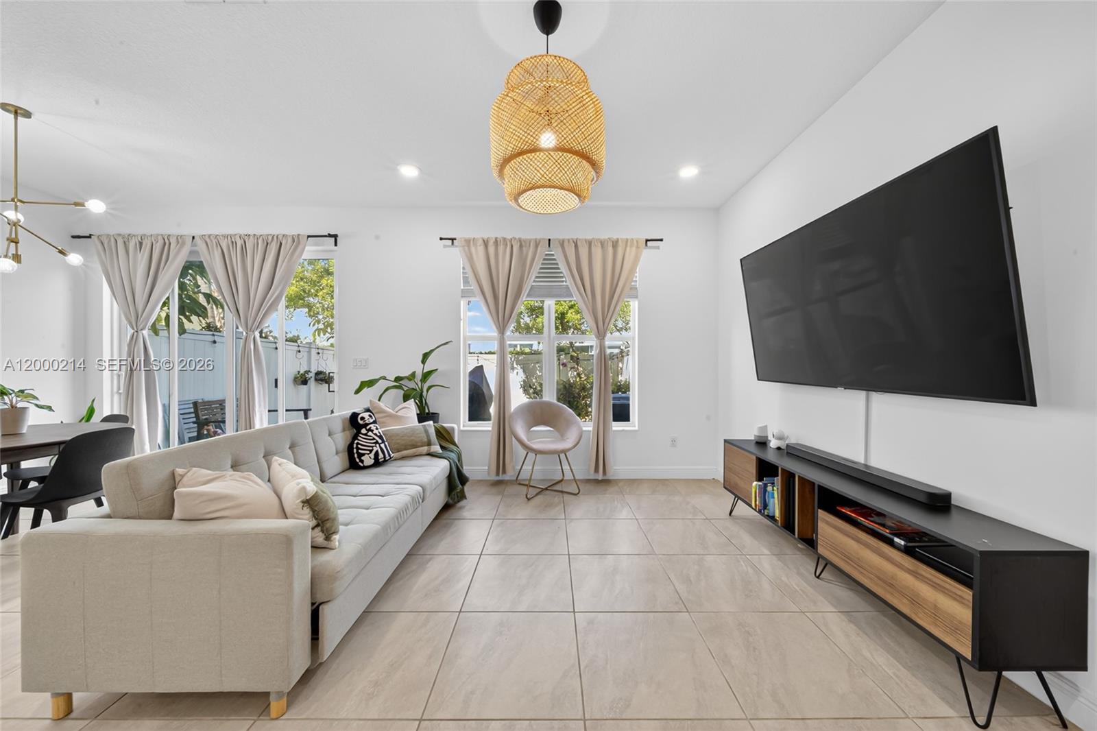 Building Photo - 4349 Veleiros Ave