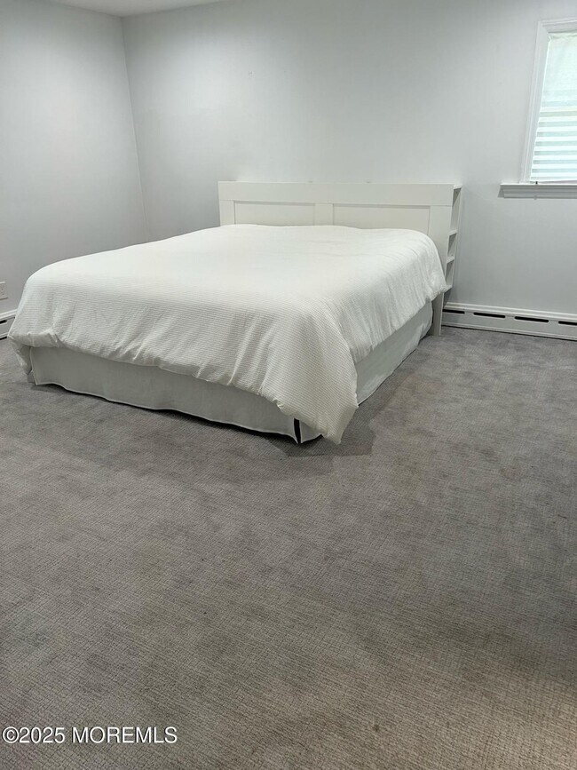 Building Photo - 17 Palmer Ave