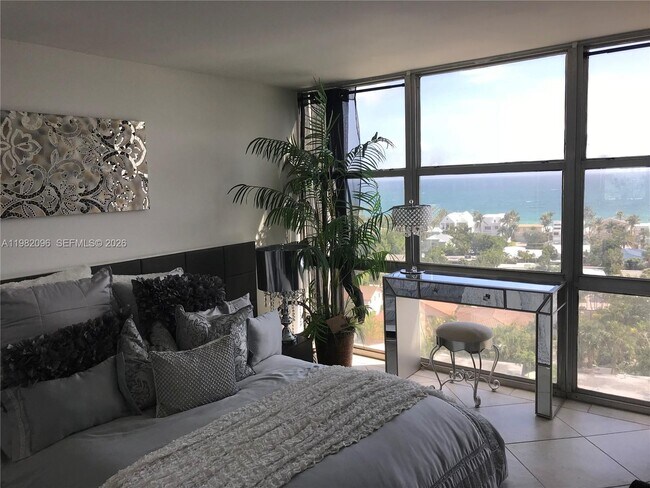 Building Photo - 2841 N Ocean Blvd