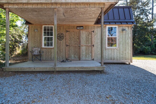 Building Photo - Waterfront Property