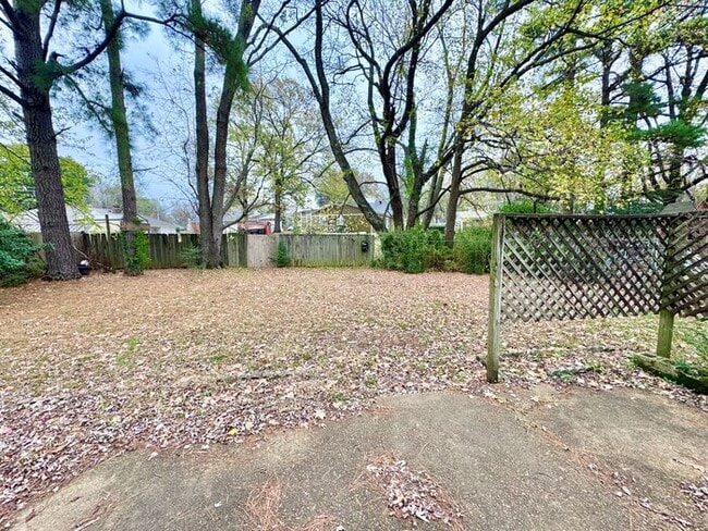 Building Photo - 3786 Tchulahoma Rd