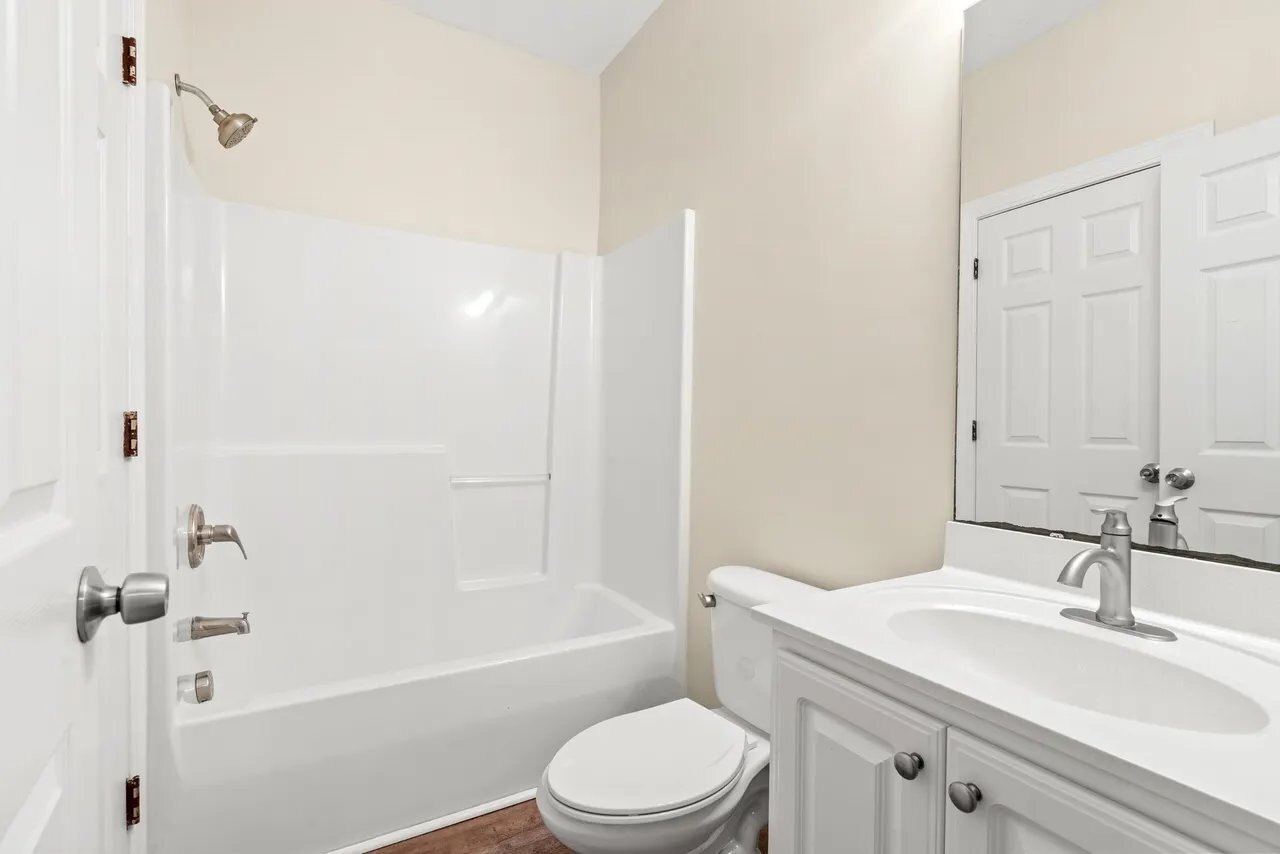 Building Photo - 2057 Silvercrest Dr