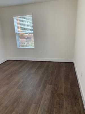 Building Photo - 327 Bridgeford Dr