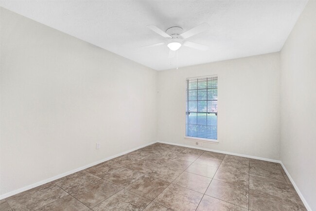 Building Photo - 10314 Paintbrush Ln