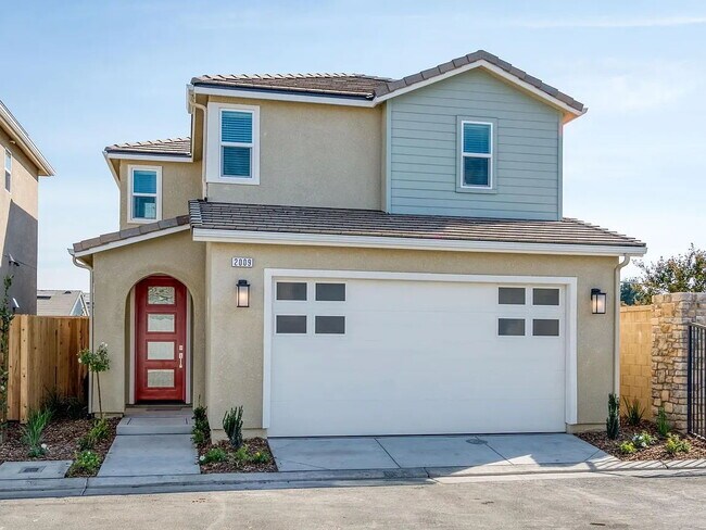 Building Photo - NEW! Modern, Wilson Home. 3 bedrooms / 2.5-bathroom single-family home in a quiet gated community...