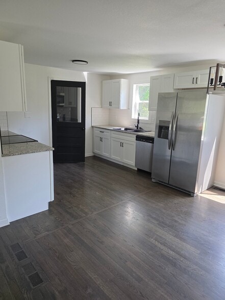 Building Photo - 5419 Ridgeway Ave