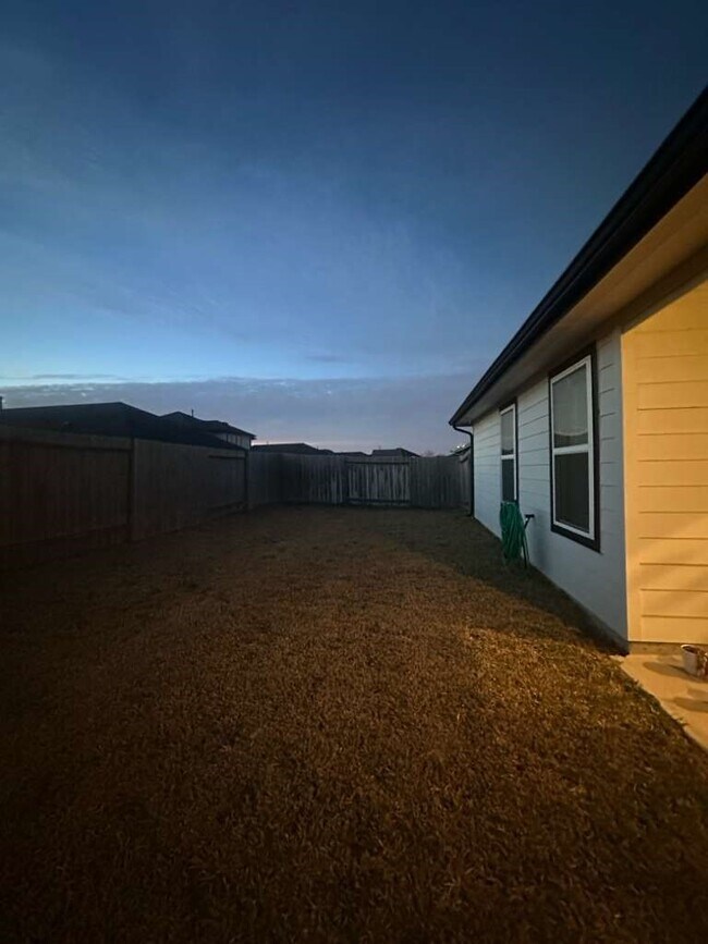 Building Photo - 2908 Misty Elm Ln