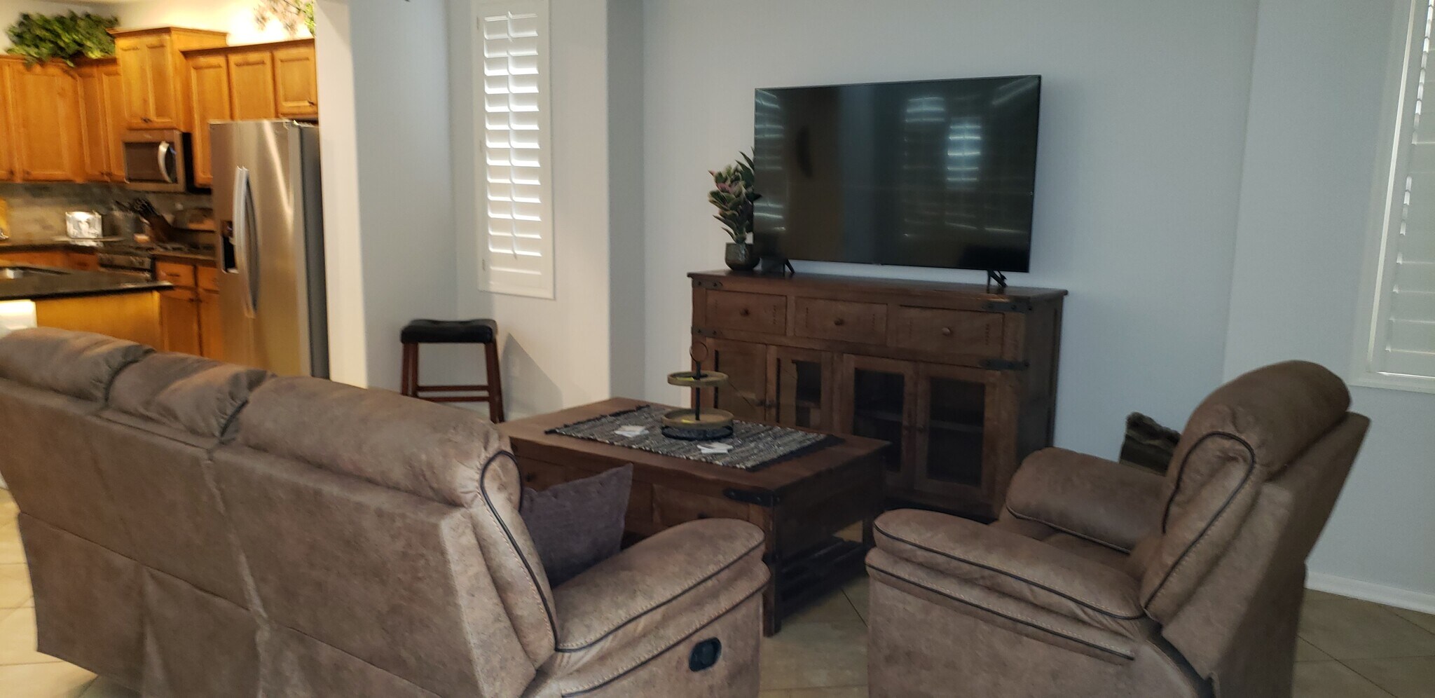 Main living room with 65" smartTV - 280 E Indigo Dr