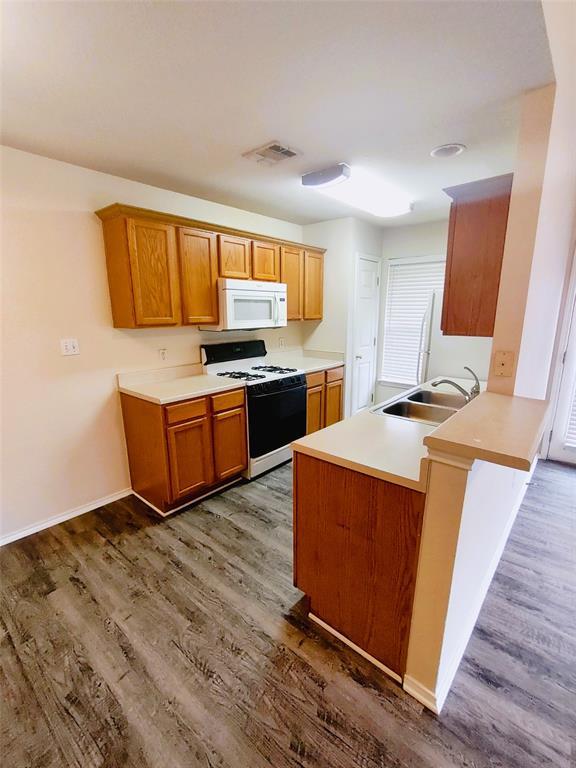 Building Photo - 2421 Wisteria Way