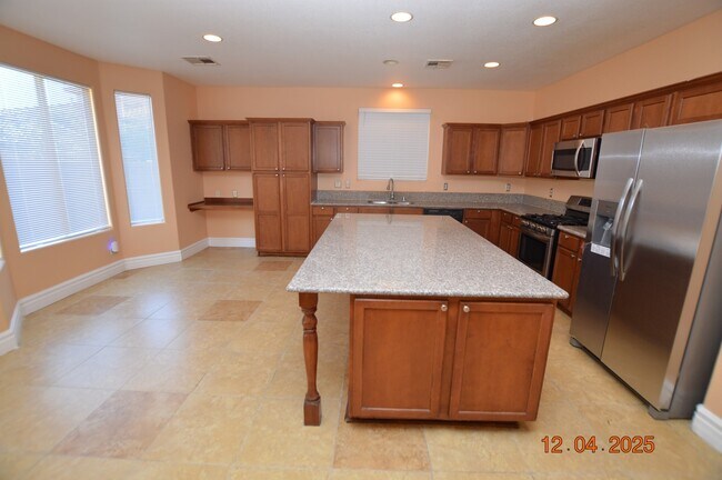 Building Photo - 638 Harvester Course Dr