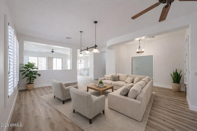 Building Photo - 41735 N Maidstone Ct