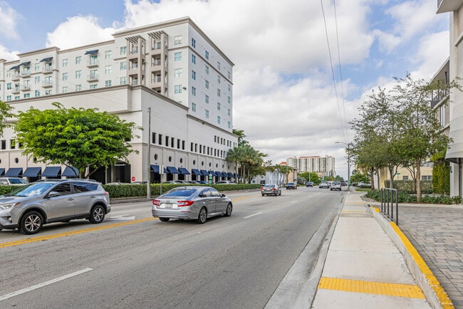 Building Photo - 1501 SW 37th Ave