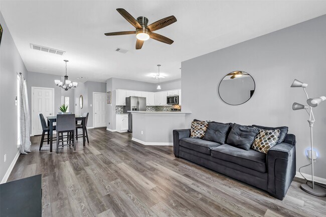 Building Photo - 3925 Lowden St