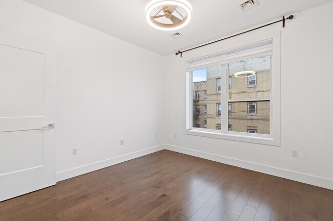 Building Photo - 6401 Park Ave