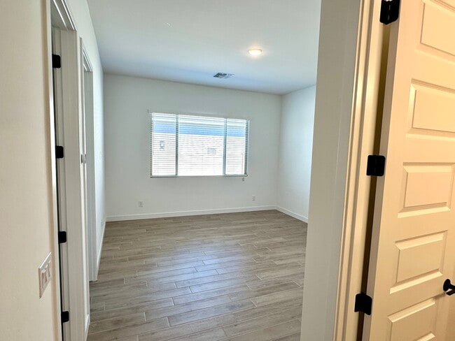 Building Photo - Fantastic "Holly" floor plan in Bella Vista Farms