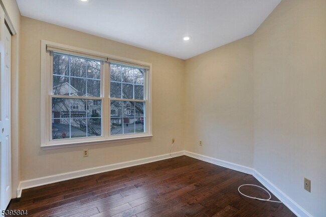 Building Photo - 1606 Windsor Ct