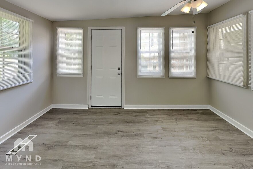 Building Photo - 1416 Painter Pl