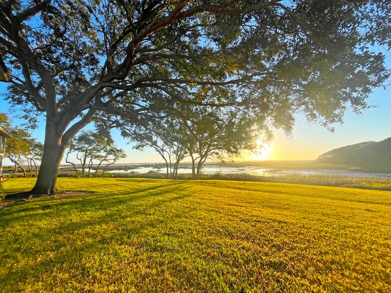 Building Photo - 26 Aledo Ct