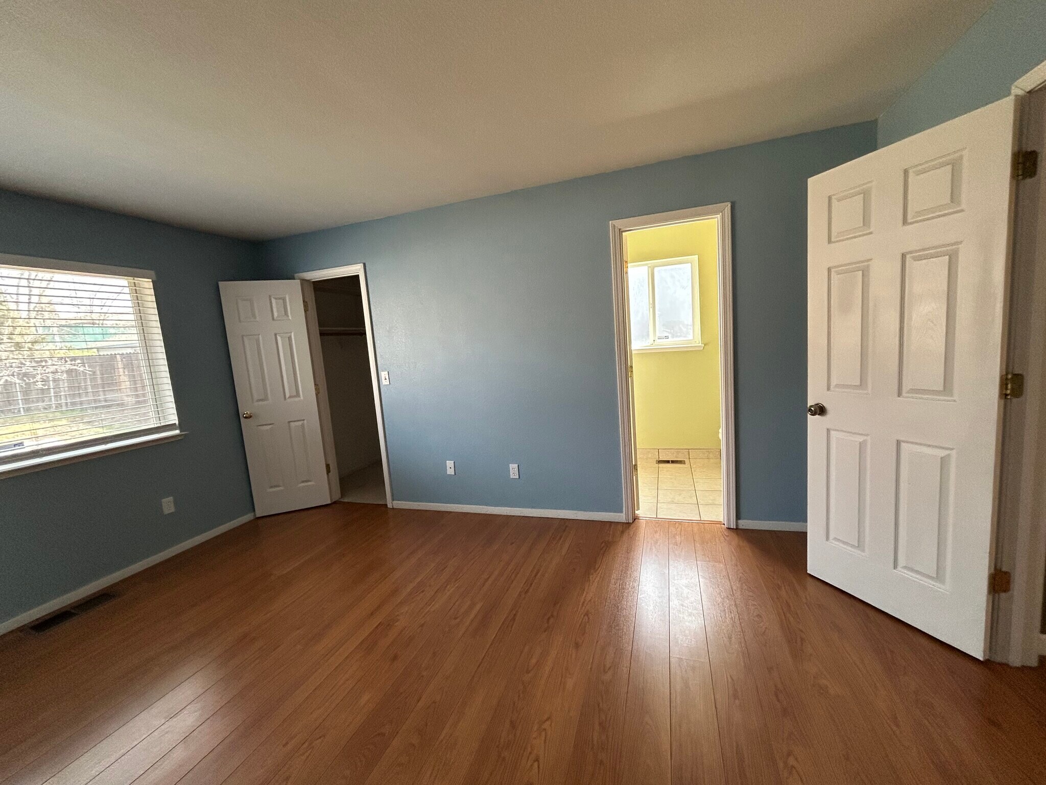 Building Photo - 2120 Keystone Ave