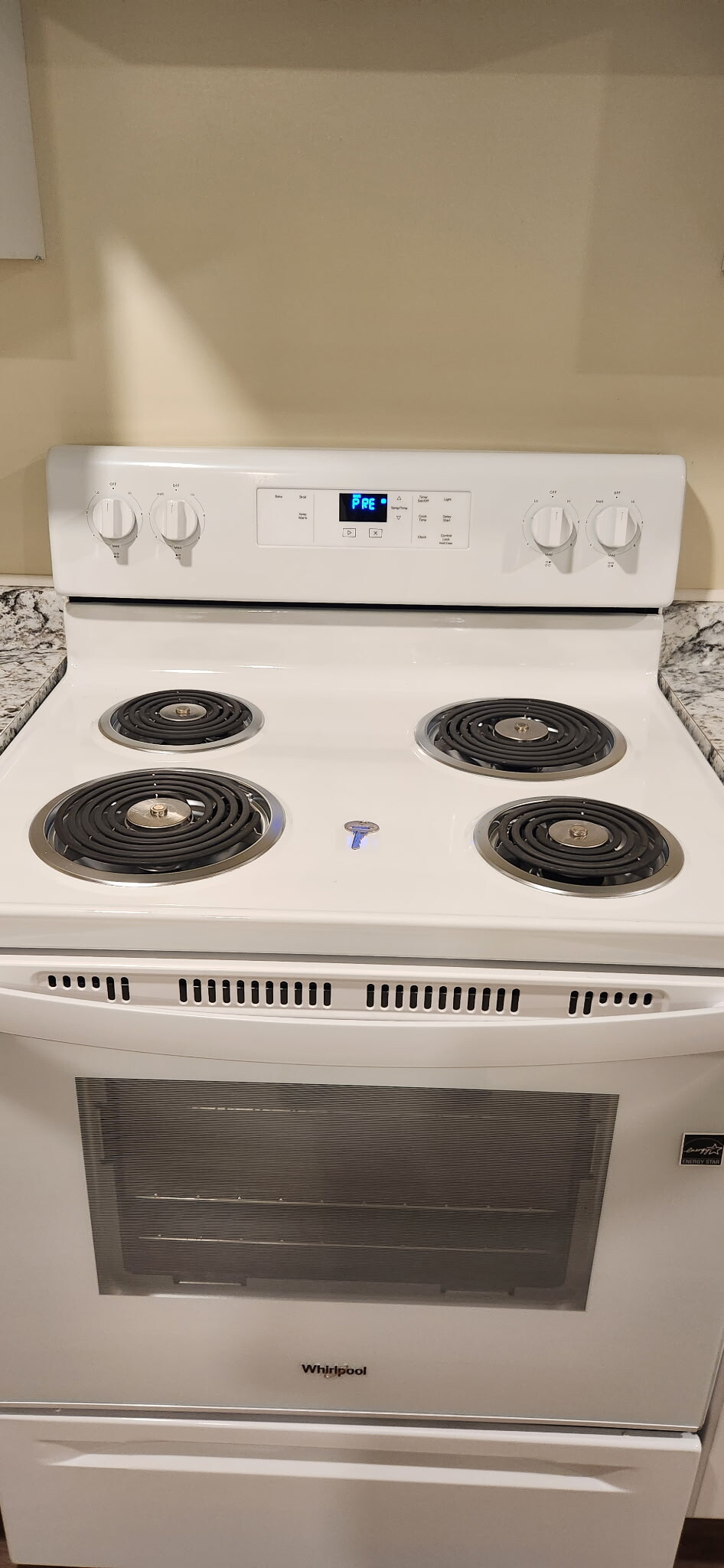 Unit 40 Room For Rent - 324 Valley St