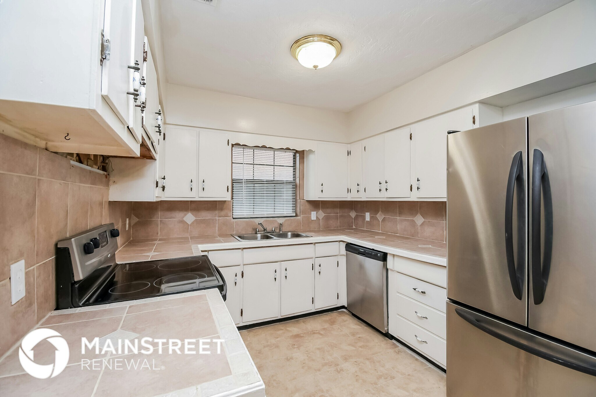 Building Photo - 2438 Kellow Cir