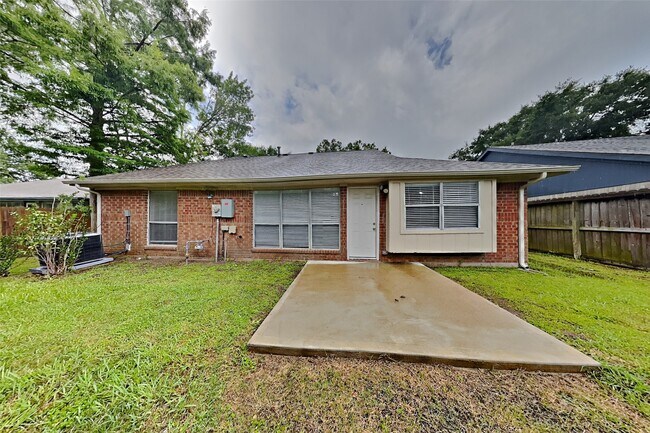 Building Photo - 4935 Northfork Dr