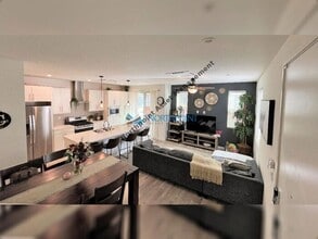 Building Photo - 2BR/2.5BA Condo w/ A/C + In-Unit W/D in The Mill at Broadway