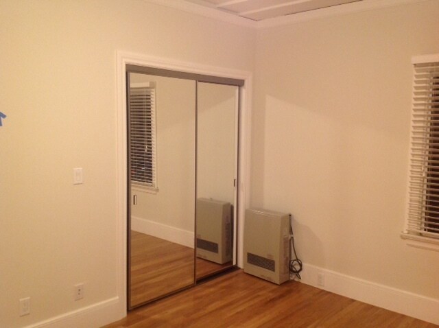 Building Photo - 3549 Lakeshore Ave