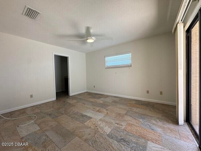 Building Photo - 4350 Candlewood Ln