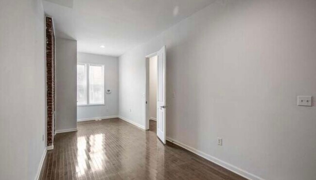 Building Photo - 815 N Calhoun St