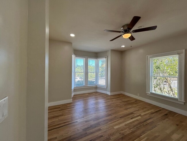 Building Photo - Vintage Aesthetic Meets Modern Glow-Up! Your Next Home Is Here!